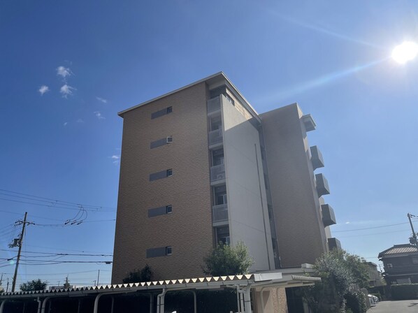 プロスペリテ・ベルの物件外観写真